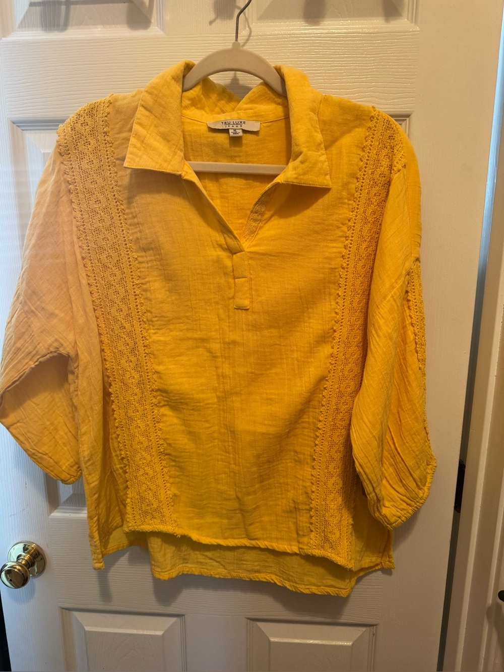 NWT LIVERPOOL Women's Yellow Long-Sleeve Lace-Trim Blouse
